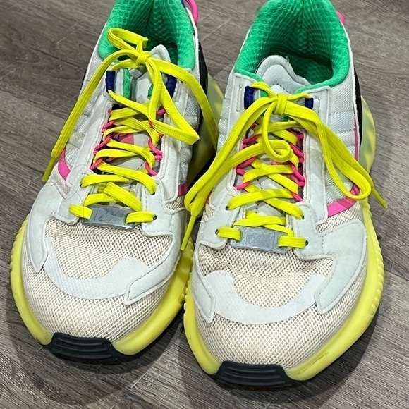 Women’s Size 6 Adidas ZX Ultraboost Yellow Pink Sneaker EUC Shoe - Picture 3 of 10